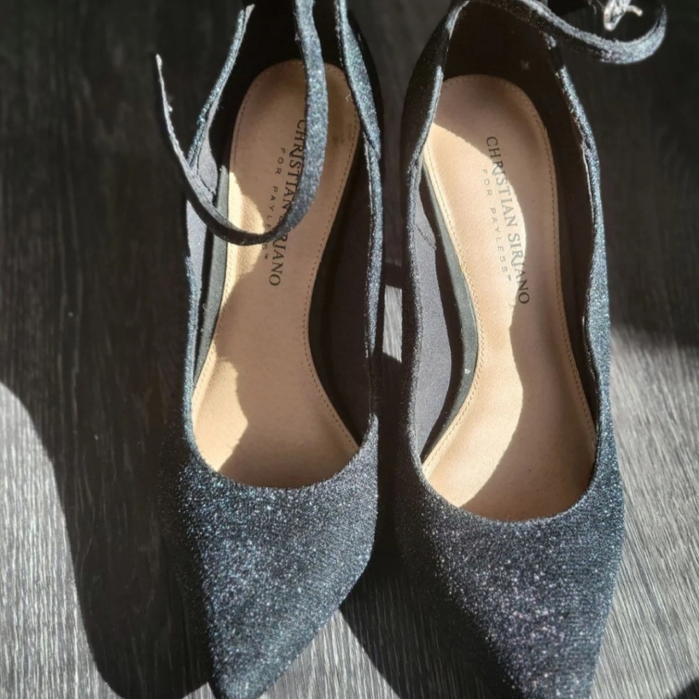 Christian Siriano - Picture 3 of 3